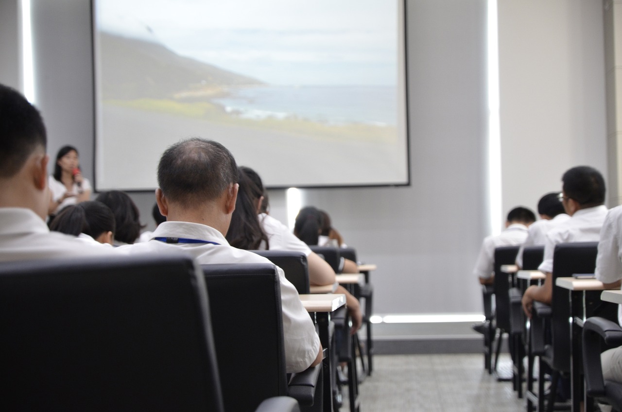 暑期大学生兼职，探索、成长与收获的旅程